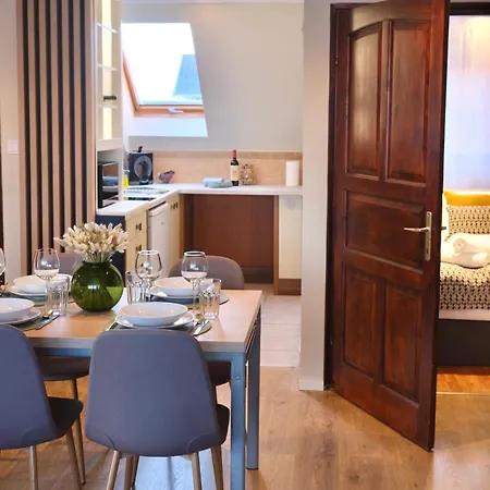 Tron Apartman Siklos Exterior photo